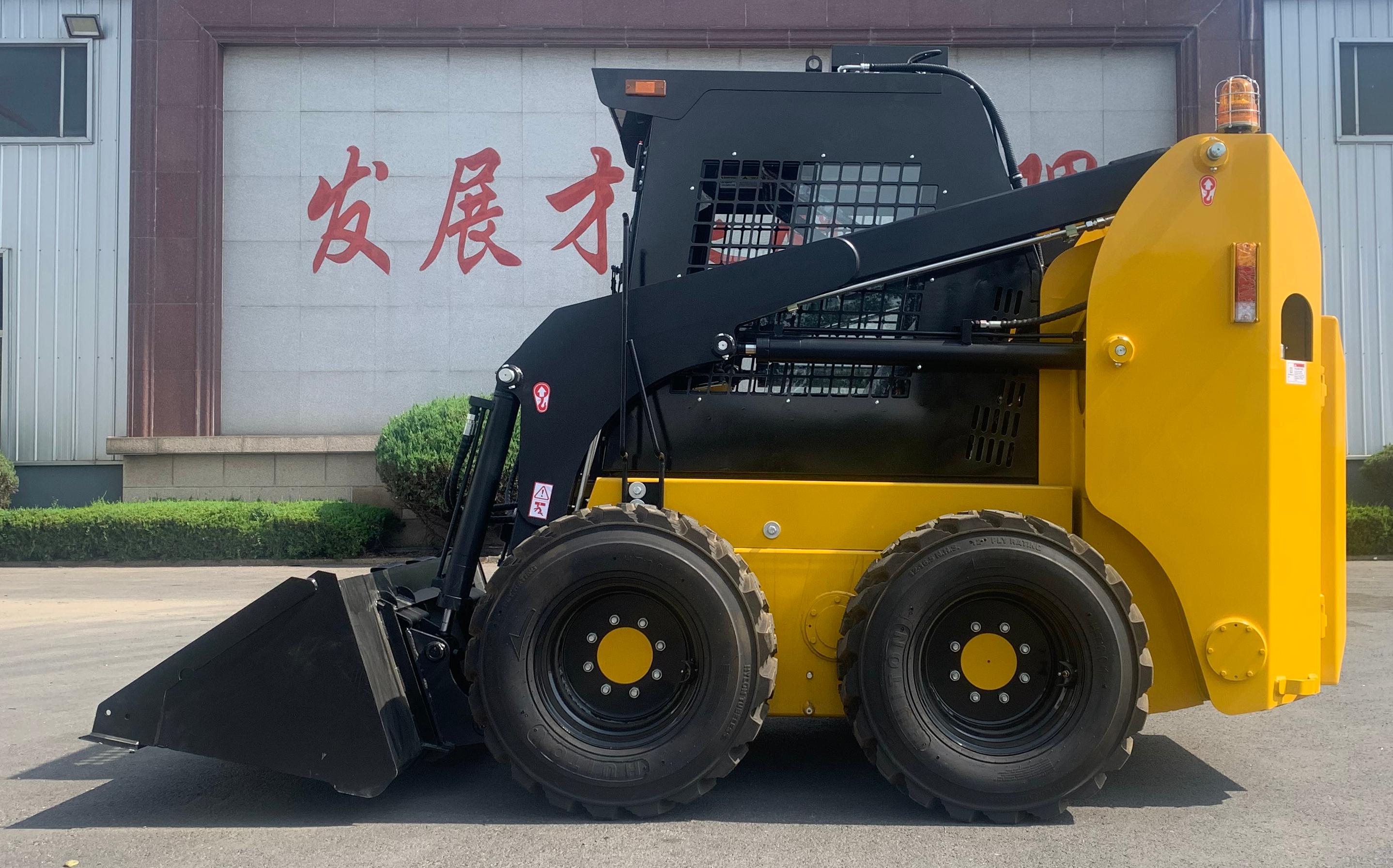 SKID STEER LOADER-LG60